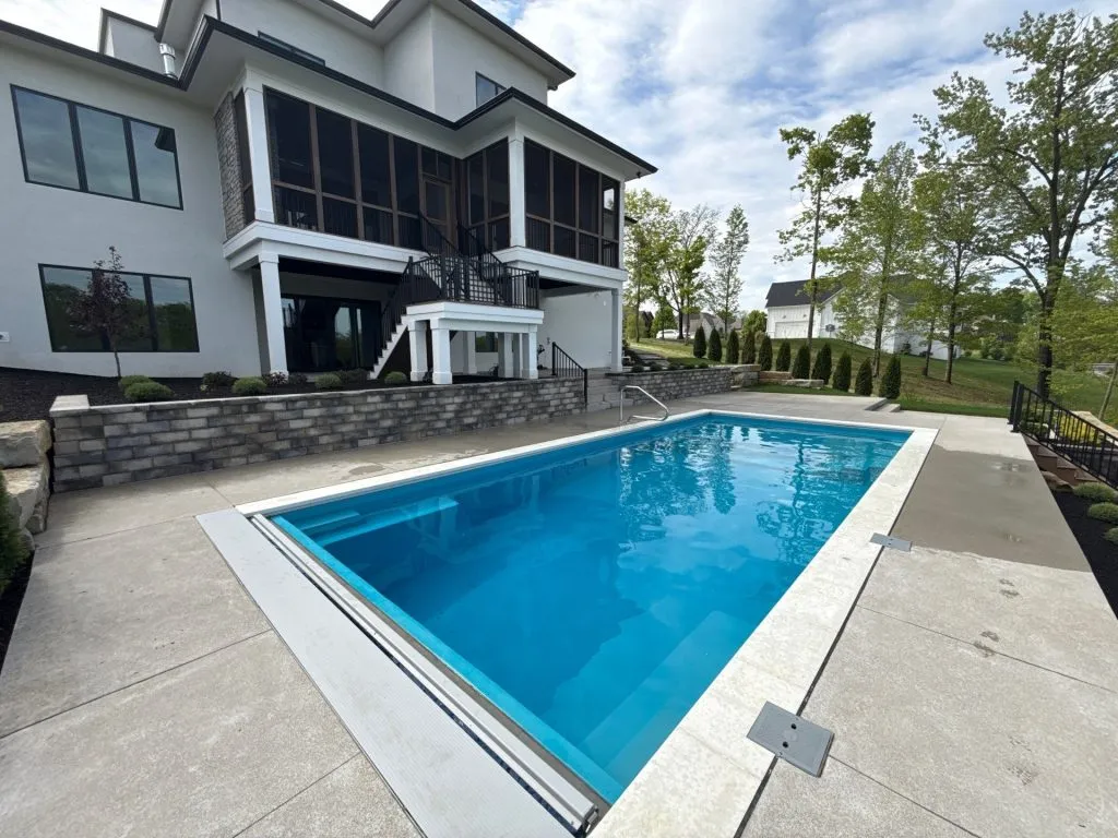 Fiberglass Pool 03