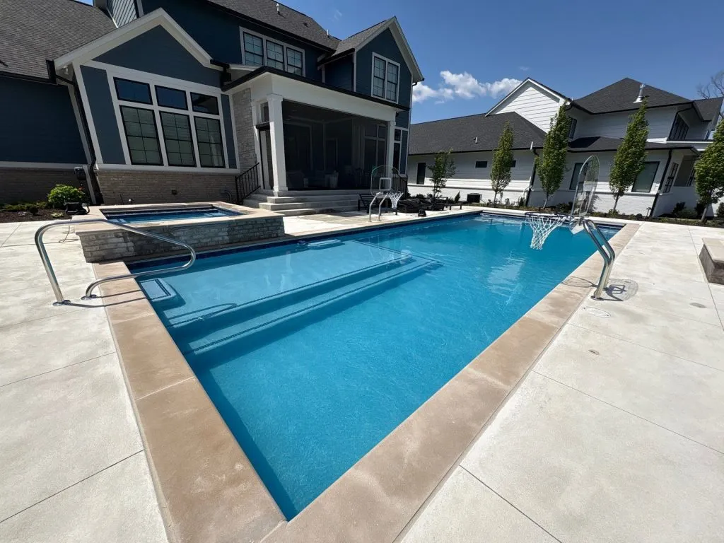 Gunite Pool 06 + Spa