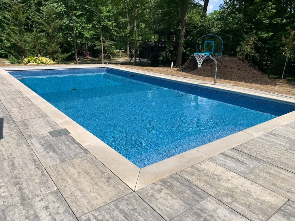 Vinyl Pool 01
